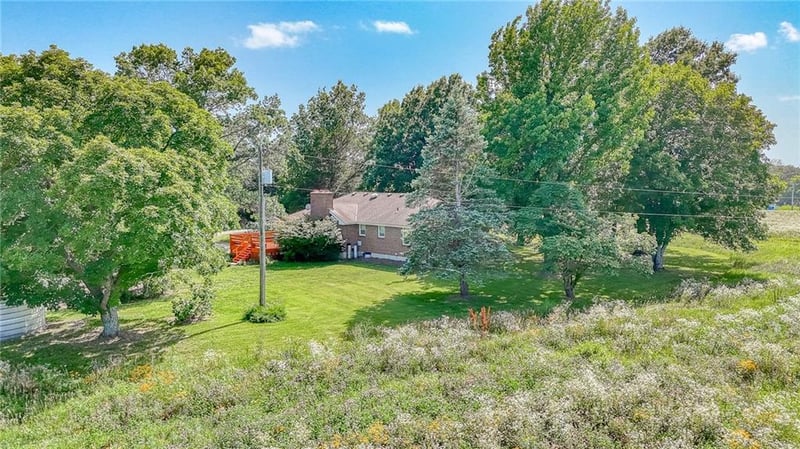 75 1501 Rd, Holden, MO 64040