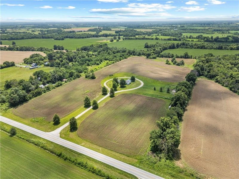 26060 B Hw, Sheldon, MO 64784