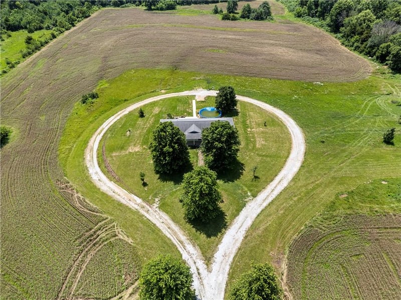 26060 B Hw, Sheldon, MO 64784