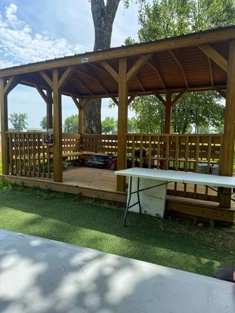 104 Richards Ln, Big Lake, MO 64437