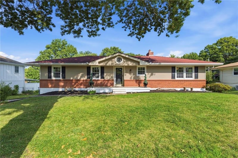 8304 Willow Way, Raytown, MO 64138