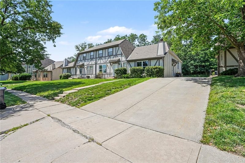 7028 Fisk Ct, Kansas City, MO 64151