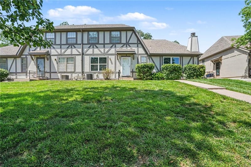 7028 Fisk Ct, Kansas City, MO 64151