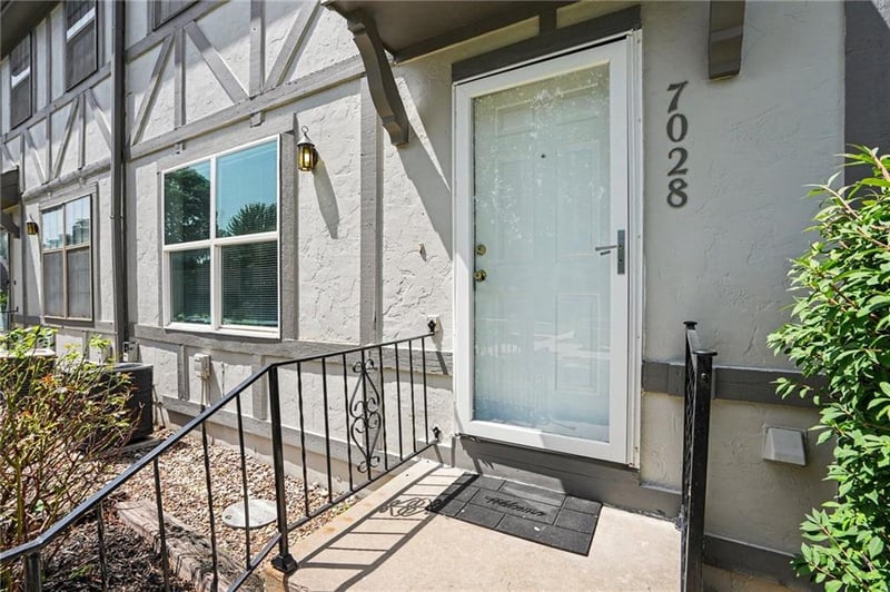 7028 Fisk Ct, Kansas City, MO 64151