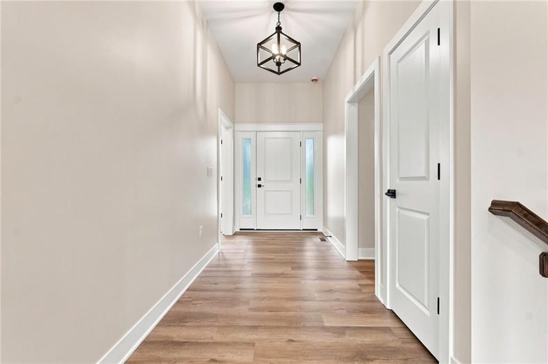 903 Captain Merriman Dr, Freeman, MO 64746