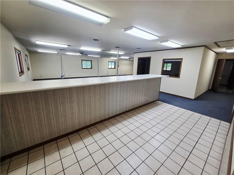 118 Davis St, Mound City, MO 64470