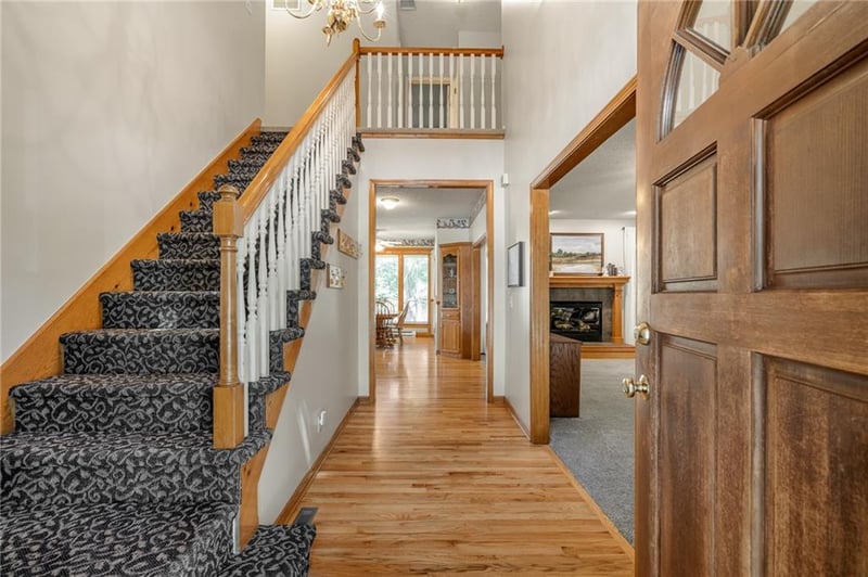 4508 NE Kingston Dr, Lee's Summit, MO 64064