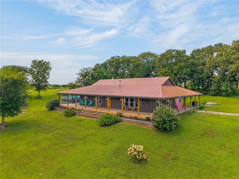 1672 850th Rd, Bates City, MO 64011