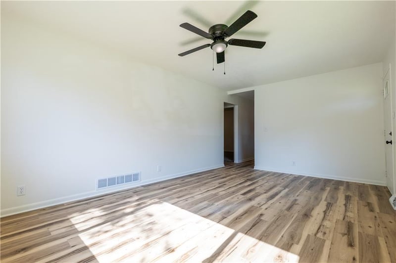 2409 Big Pine Ter, St Joseph, MO 64503