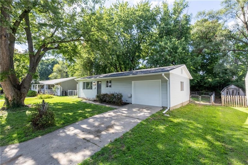 2409 Big Pine Ter, St Joseph, MO 64503