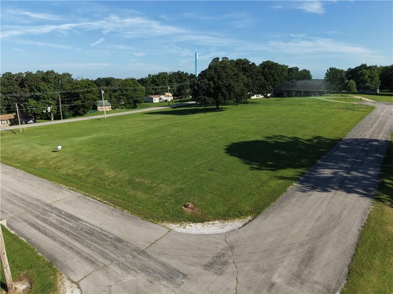 State Hwy Ww Hw, Osceola, MO 64776