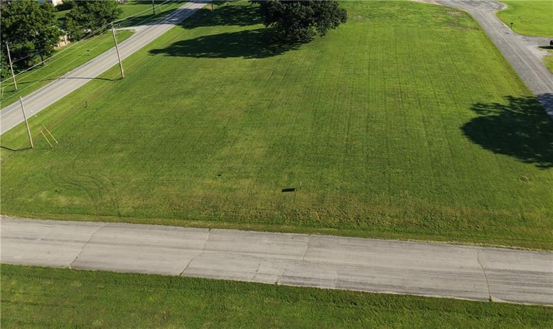 State Hwy Ww Hw, Osceola, MO 64776