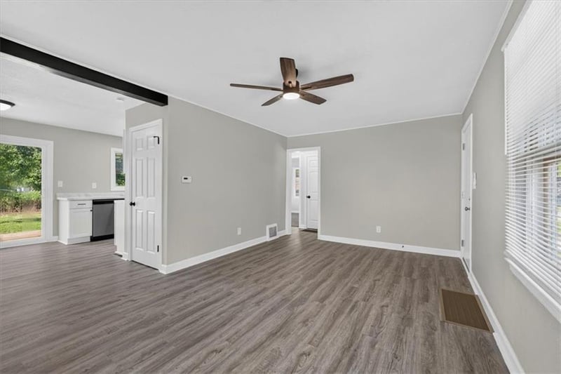 1319 W 29th St S, Independence, MO 64052