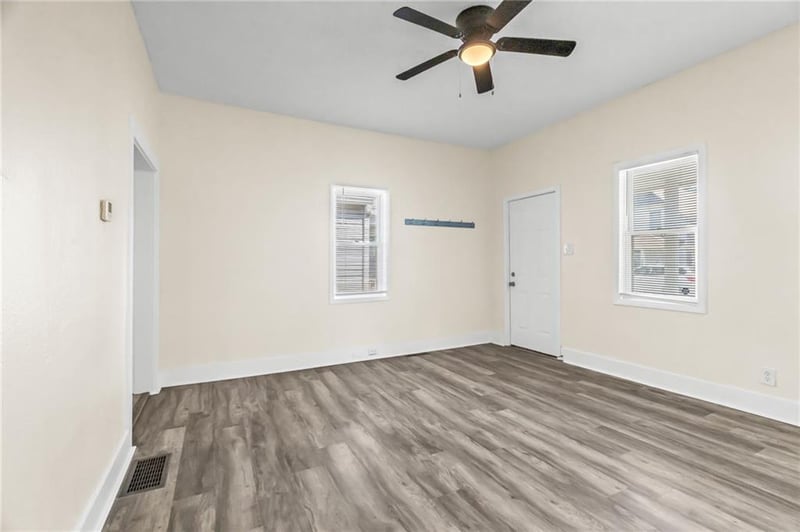 210 Osage St, Leavenworth, KS 66048