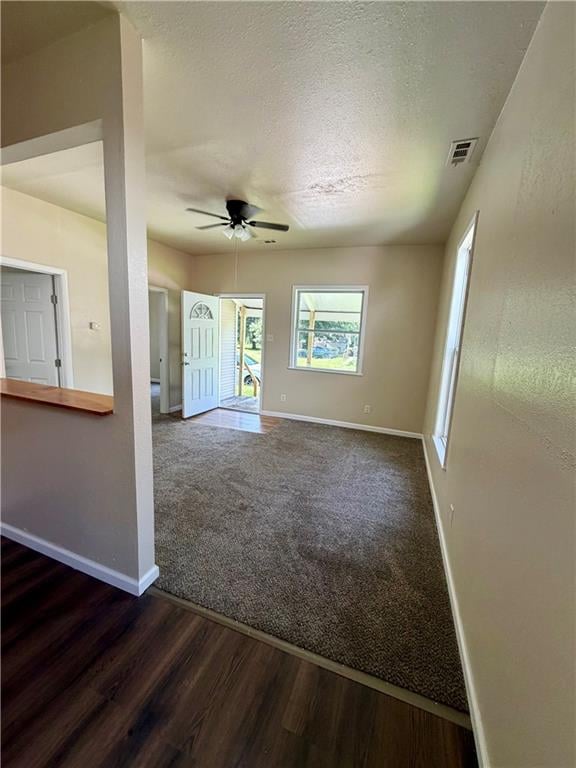 619 26th St, Parsons, KS 67357