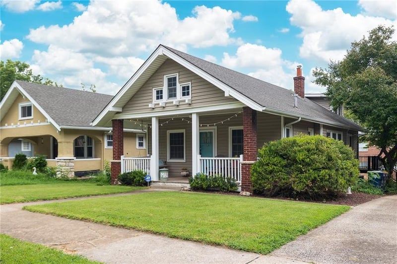 4405 Terrace St, Kansas City, MO 64111