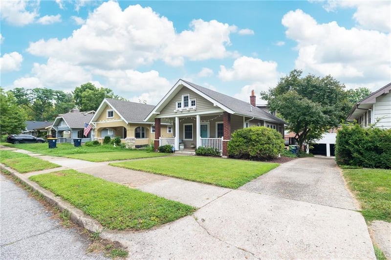 4405 Terrace St, Kansas City, MO 64111