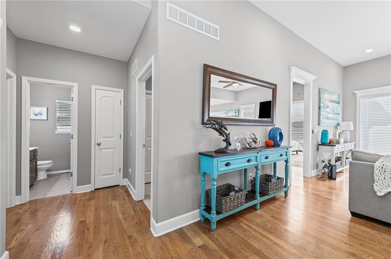 7629 Kensington Ave, Kansas City, MO 64119