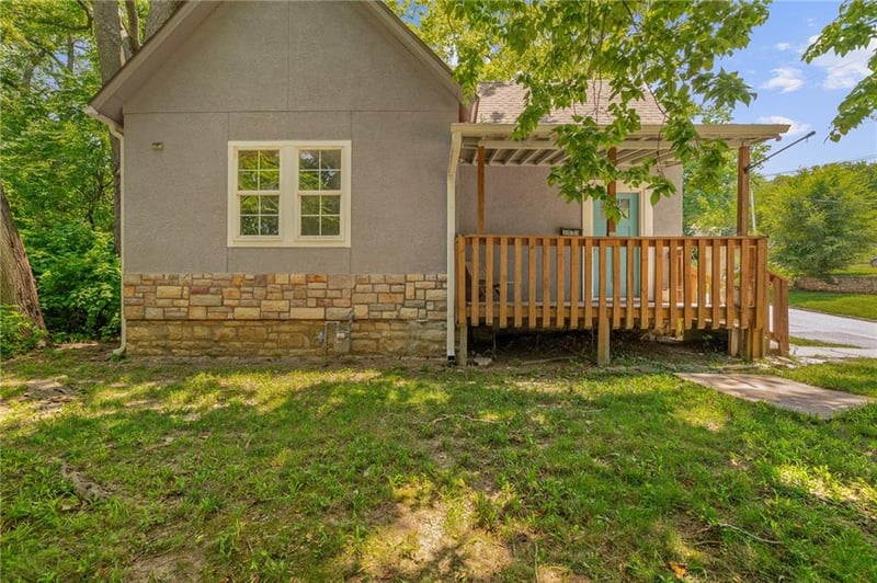 1533 29th St, Kansas City, KS 66106