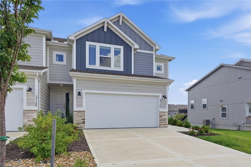 3727 Clayton Pl, Lee's Summit, MO 64082