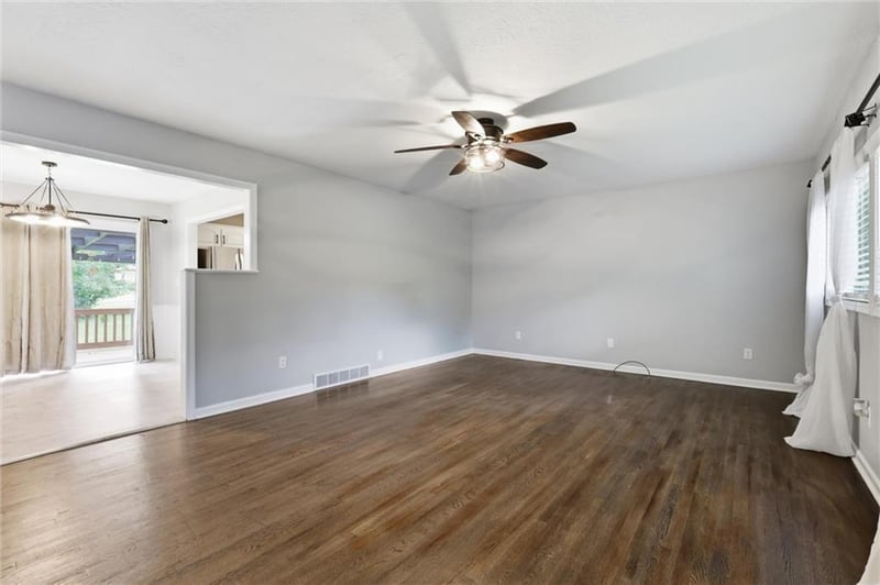 6426 Harvard Ave, Raytown, MO 64133