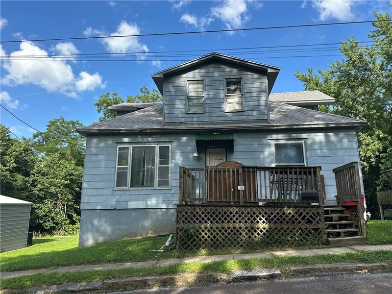 135 11th St, Lexington, MO 64067