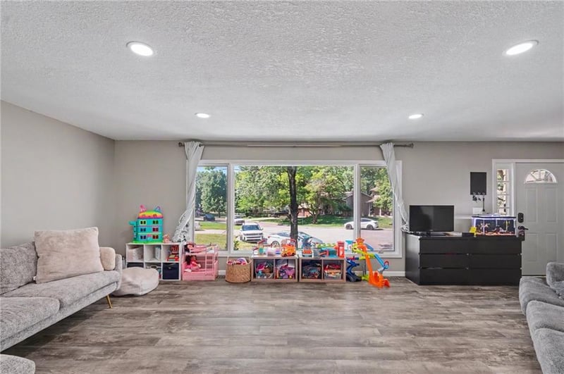 2624 Bardith Ct, Lawrence, KS 66046