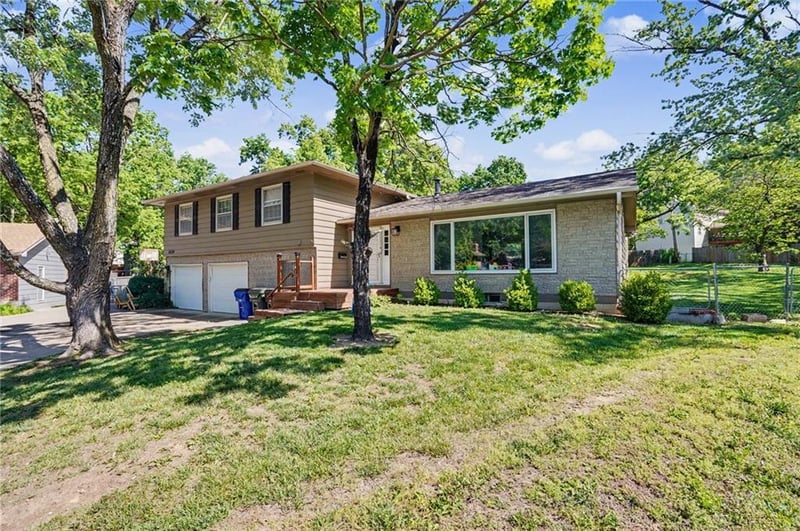 2624 Bardith Ct, Lawrence, KS 66046