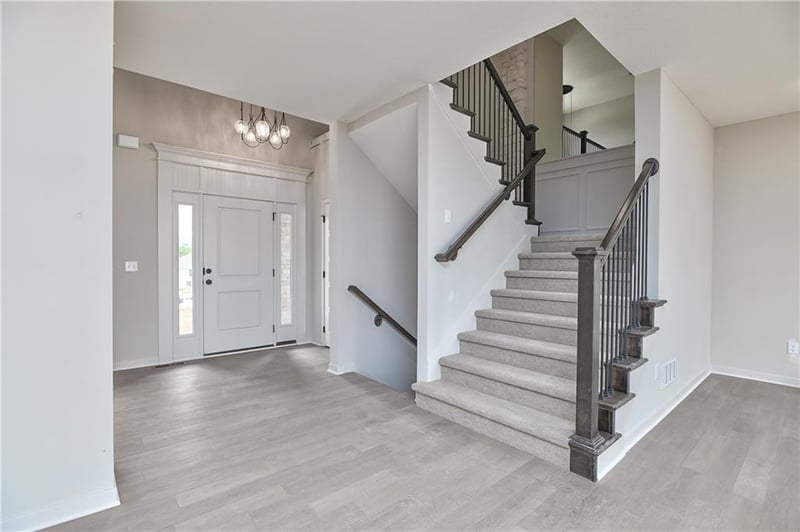 23822 Clear Creek Pw, Shawnee, KS 66226