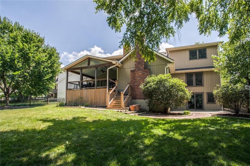6334 108th St, Overland Park, KS 66211