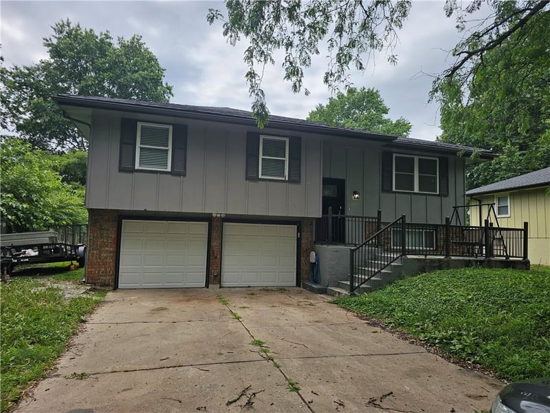 108 Baker St, Buckner, MO 64016