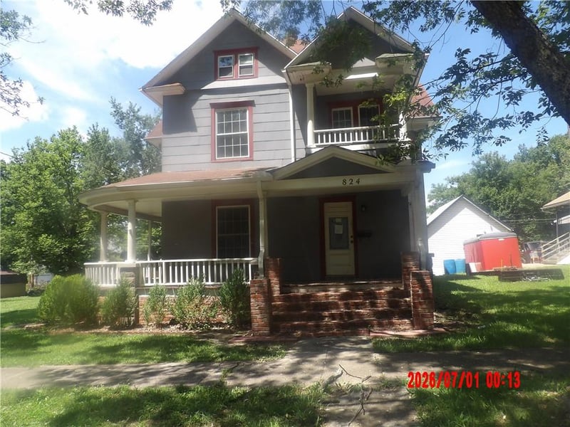 824 North St, Iola, KS 66749