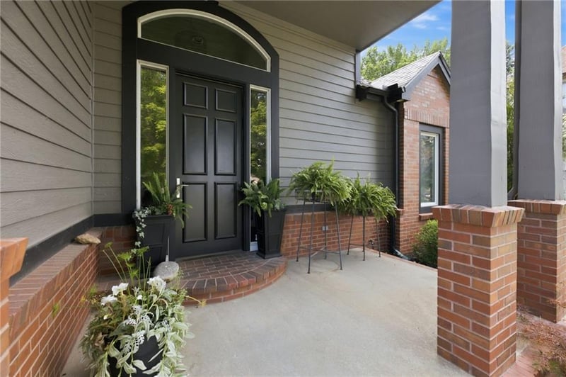 801 Fox Chase Ct, Lawrence, KS 66049