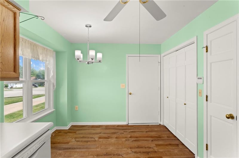 11813 47th Ter, Kansas City, MO 64133
