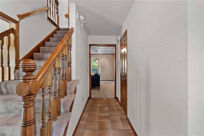 9654 116th St, Overland Park, KS 66210