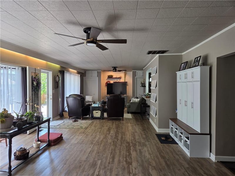 502 Crandall St, Meadville, MO 64659