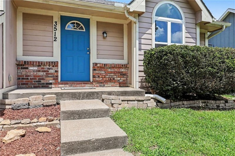 3512 Remington Ln, Leavenworth, KS 66048