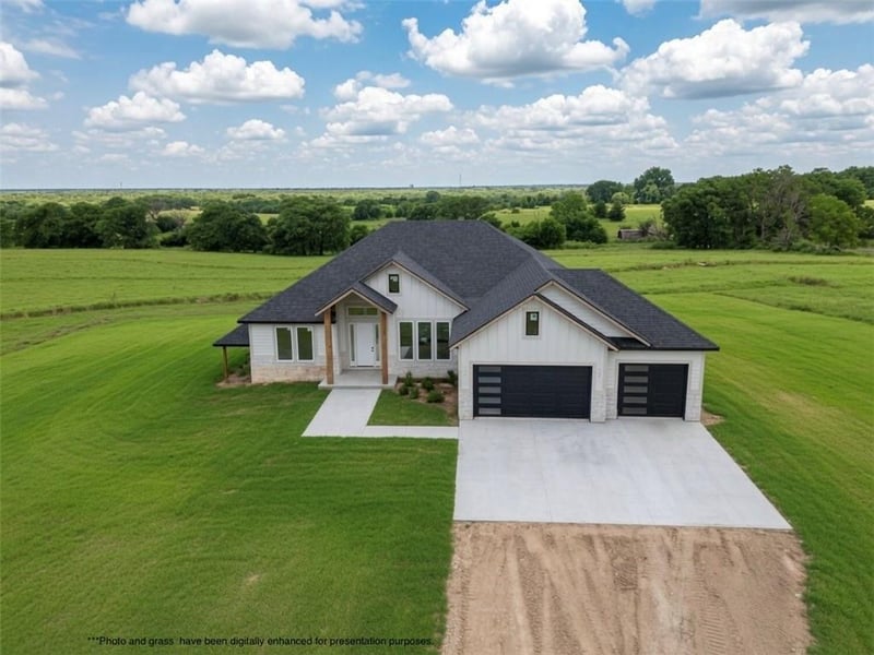 22663 Cherry Tree Ln, Sedalia, MO 65301