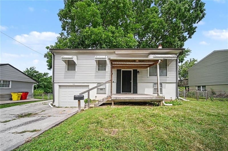820 Choctaw Ave, Independence, MO 64056