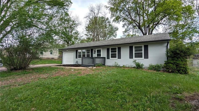 11708 75th St, Raytown, MO 64138