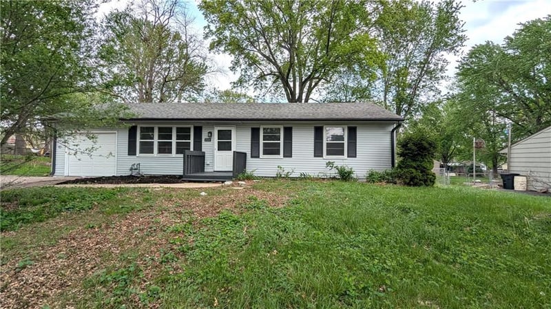 11708 75th St, Raytown, MO 64138