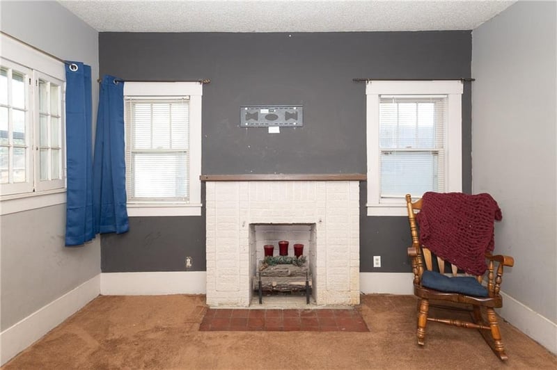 304 4th St, Cherryvale, KS 67335