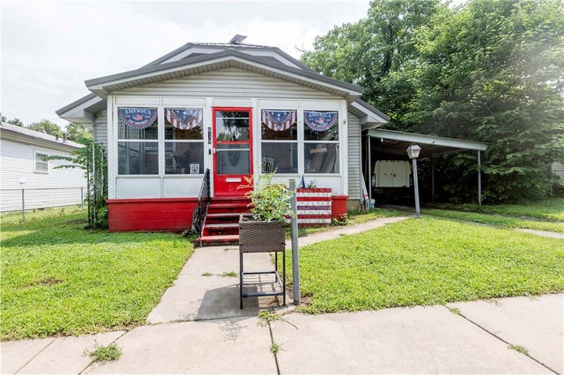 819 Poplar St, Independence, KS 67301