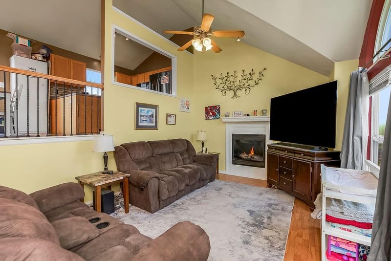 32643 172nd St, Gardner, KS 66030
