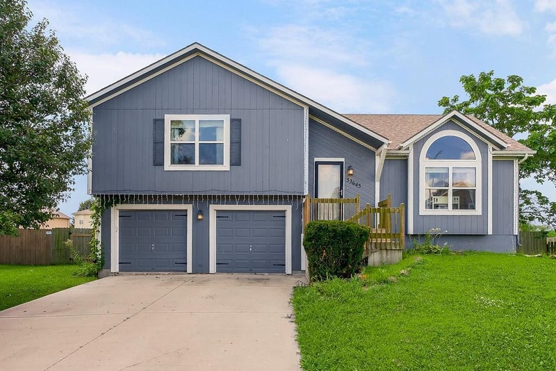 32643 172nd St, Gardner, KS 66030