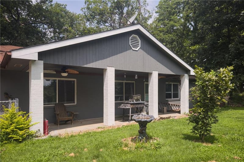 28887 Mortensen Rd, Lincoln, MO 65338