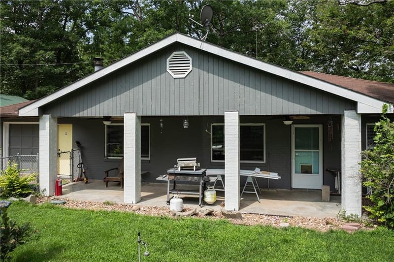 28887 Mortensen Rd, Lincoln, MO 65338