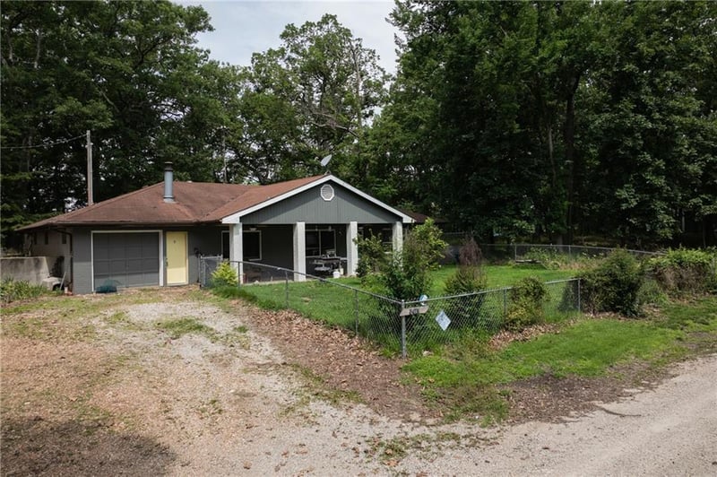28887 Mortensen Rd, Lincoln, MO 65338