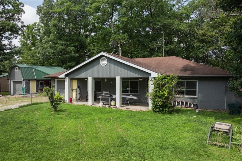 28887 Mortensen Rd, Lincoln, MO 65338