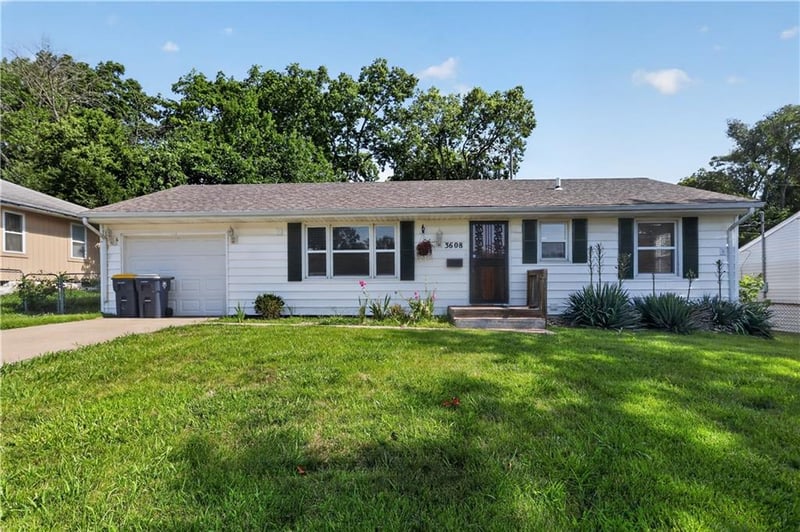 3608 106th Ter, Kansas City, MO 64137